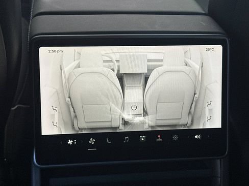 Used 2026 Tesla Model Y 2WD image 27