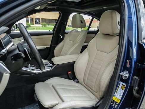 Used 2019 BMW 330i xDrive Sedan w/ Convenience Package AWD/4WD image 32