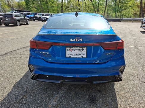 Used 2023 Kia Forte GT-Line w/ GT-Line Premium Package FWD image 6