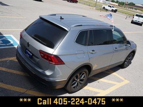 Used 2024 Volkswagen Tiguan SE FWD image 13
