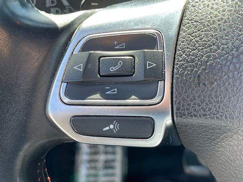 Used 2011 Volkswagen GTI Autobahn image 8