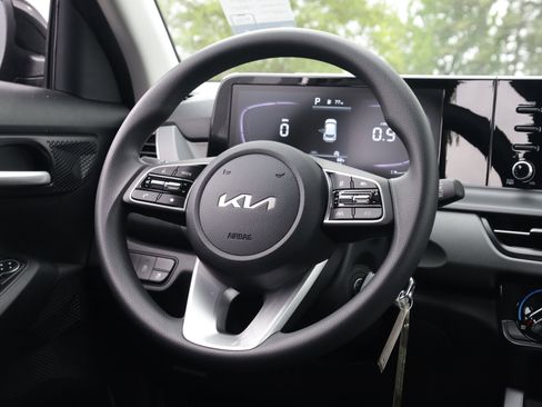 New 2026 Kia Seltos LX FWD image 7