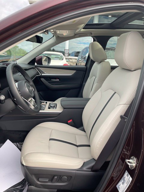Used 2024 MAZDA CX-90 Plug-In Hybrid w/ Premium Pkg AWD/4WD image 14