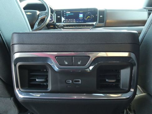 Certified 2024 Chevrolet Silverado 1500 High Country w/ Technology Package AWD/4WD image 23