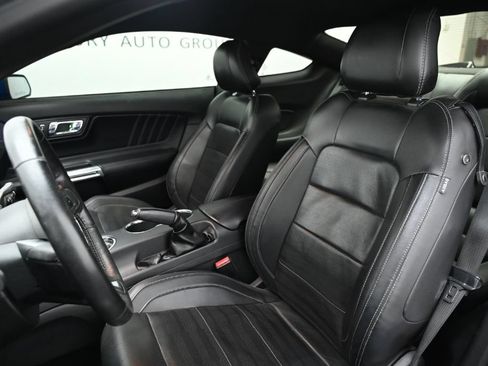 Used 2017 Ford Mustang GT Premium w/ GT Performance Package RWD image 21