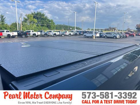 Used 2022 GMC Sierra 1500 Denali AWD/4WD image 25