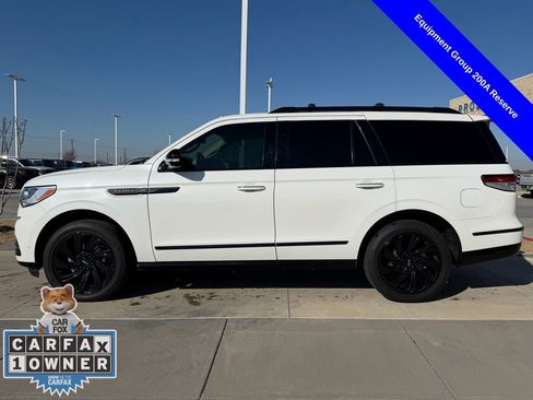 Used 2023 Lincoln Navigator Reserve image 9