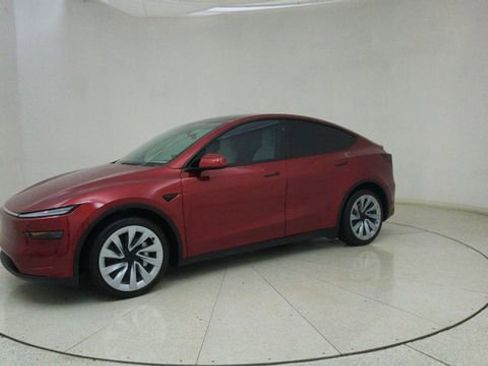 Used 2026 Tesla Model Y AWD image 65