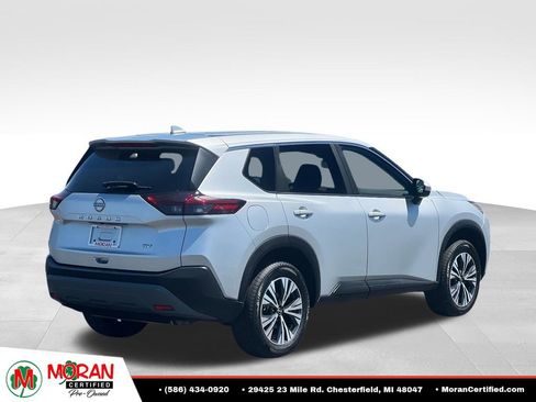 Used 2023 Nissan Rogue SV FWD image 5