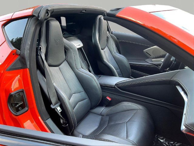 Used 2021 Chevrolet Corvette Stingray Preferred Cpe w/ Z51 Performance Package RWD image 24