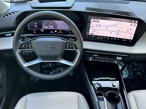 New 2026 Audi Q3 quattro 2.0T AWD/4WD image 13