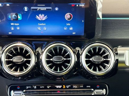 New 2026 Mercedes-Benz GLB 250 image 14