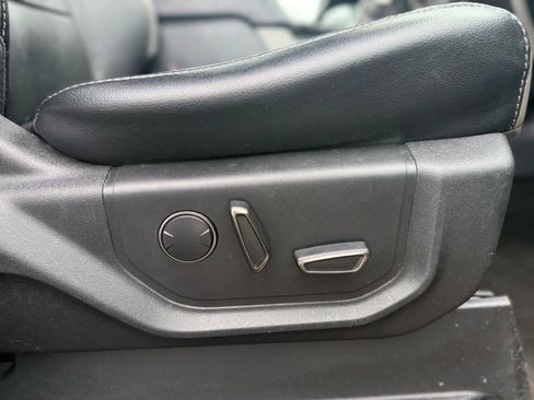 Used 2018 Ford F150 Raptor w/ Equipment Group 802A Luxury image 24