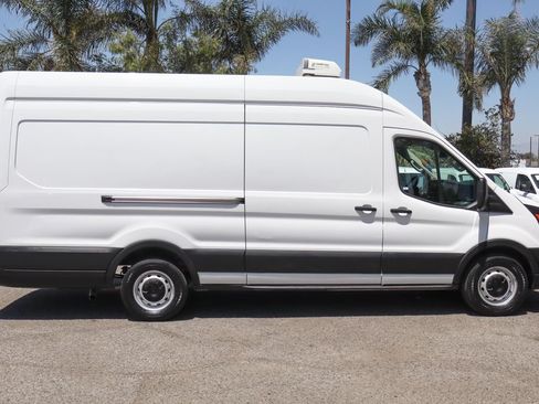 Used 2022 Ford Transit 250 148 High Roof Extended RWD image 10