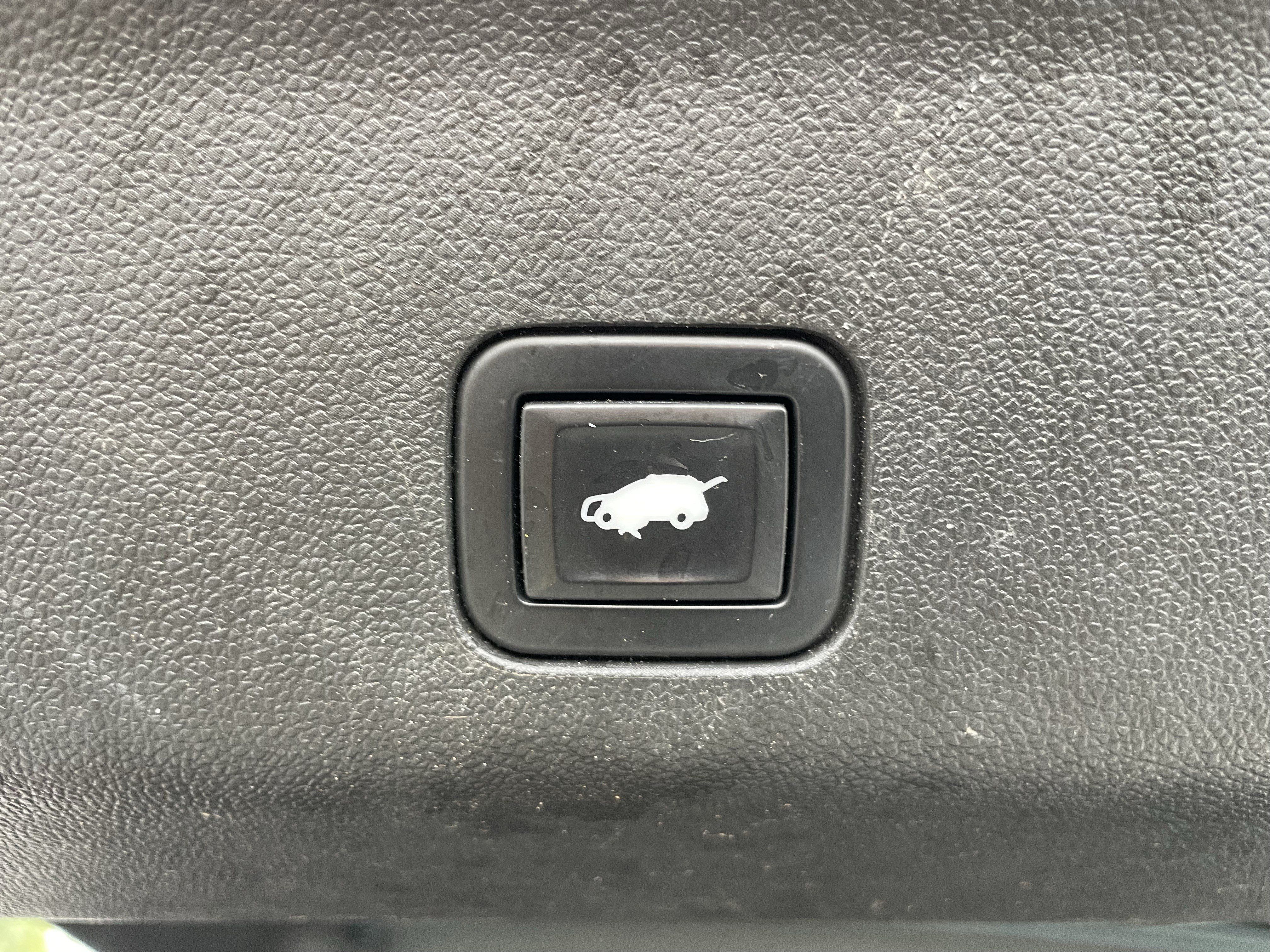Used 2021 GMC Yukon XL Denali w/ Denali Ultimate Package AWD/4WD image 42