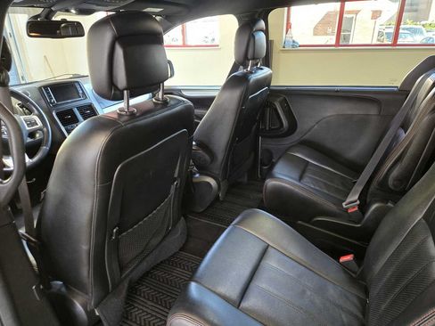 Used 2019 Dodge Grand Caravan GT FWD image 31