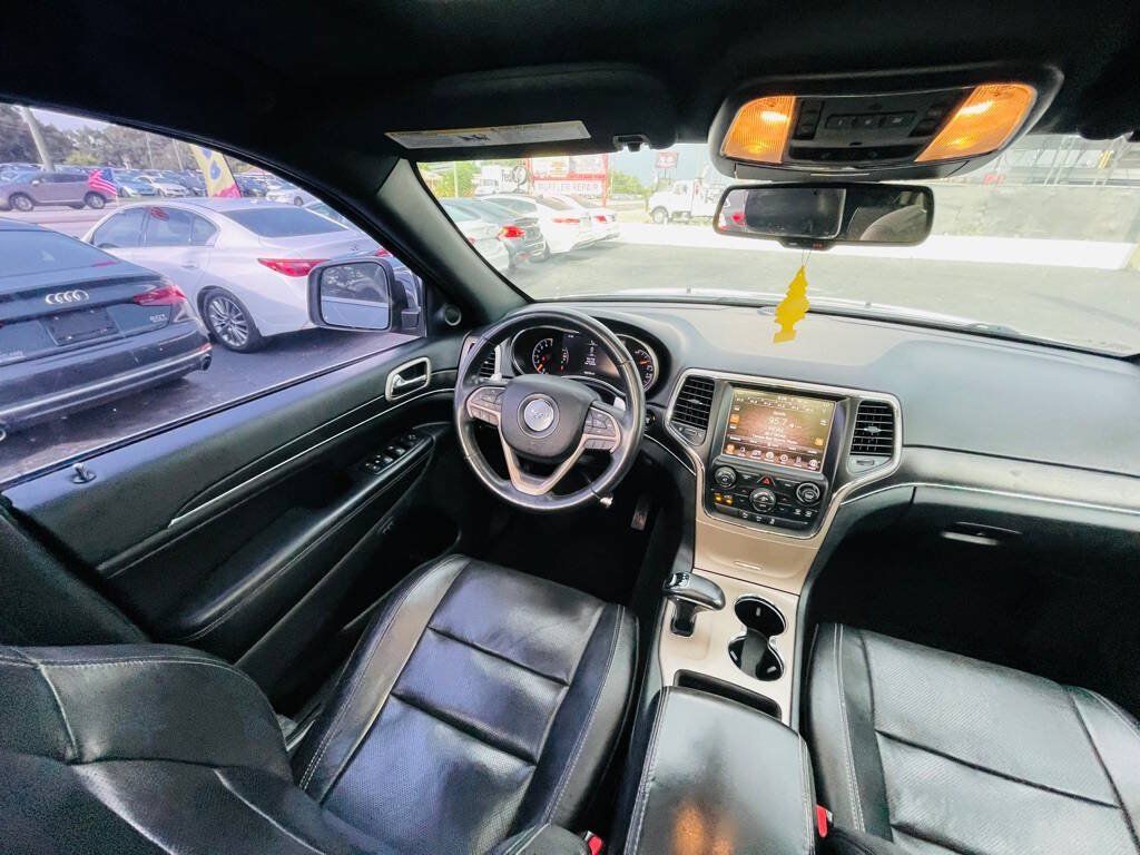 Used 2015 Jeep Grand Cherokee Limited w/ Luxury Group II RWD image 16