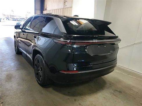 Used 2024 Jeep Wagoneer Launch Edition image 4