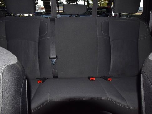 Used 2024 RAM 3500 Tradesman w/ Chrome Appearance Group image 19