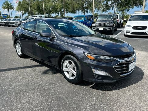 Used 2023 Chevrolet Malibu LT FWD image 3