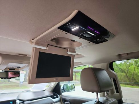 Used 2016 Chevrolet Tahoe LTZ image 30