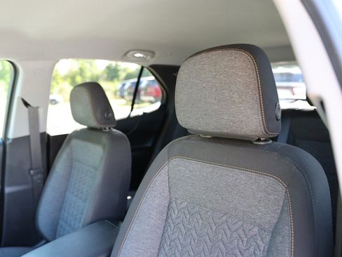 Used 2023 Chevrolet Equinox LT image 22