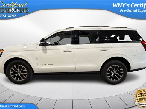 Used 2025 Ford Expedition Platinum AWD/4WD image 10