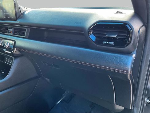 Used 2025 Honda Pilot TrailSport image 18