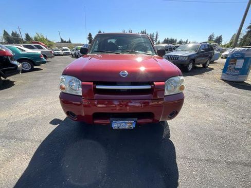 Used 2004 Nissan Frontier XE w/ (PWR) XE Pwr Pkg AWD/4WD image 2