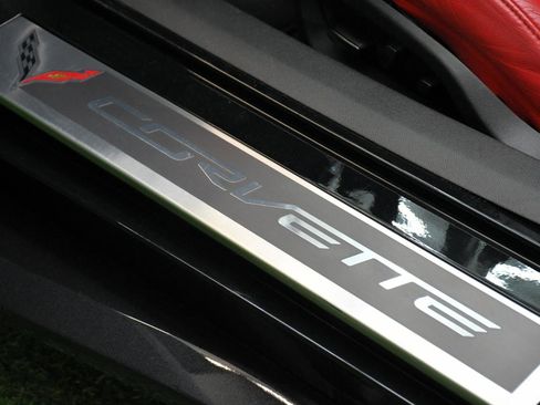 Used 2016 Chevrolet Corvette Z06 w/ 3LZ Preferred Equipment Group RWD image 28