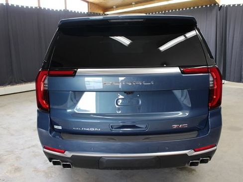 Used 2026 GMC Yukon XL Denali w/ Sun & Power Step Package AWD/4WD image 60