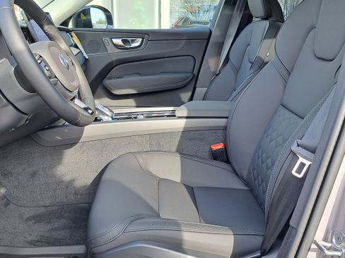 New 2026 Volvo XC60 B5 Plus w/ Protection Package Premier image 6