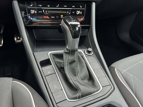 Used 2025 Volkswagen Jetta Sport FWD image 18