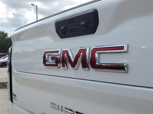New 2026 GMC Sierra 2500 AT4 w/ AT4 Premium Plus Package AWD/4WD image 7