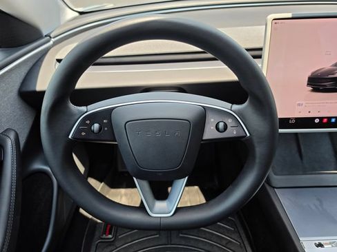 Used 2025 Tesla Model 3 Long Range RWD image 33