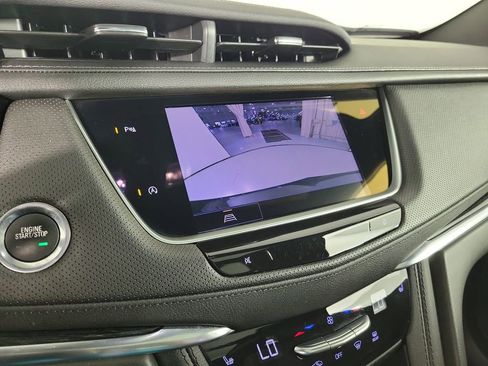Certified 2023 Cadillac XT5 Premium Luxury AWD/4WD image 28