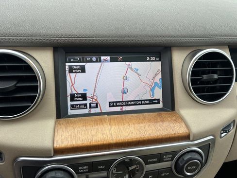 Used 2016 Land Rover LR4 HSE image 13