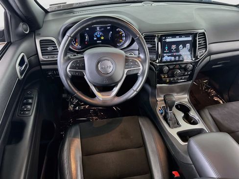 Used 2021 Jeep Grand Cherokee Laredo X AWD/4WD image 23