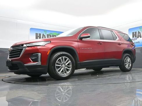 Used 2023 Chevrolet Traverse LT FWD image 21