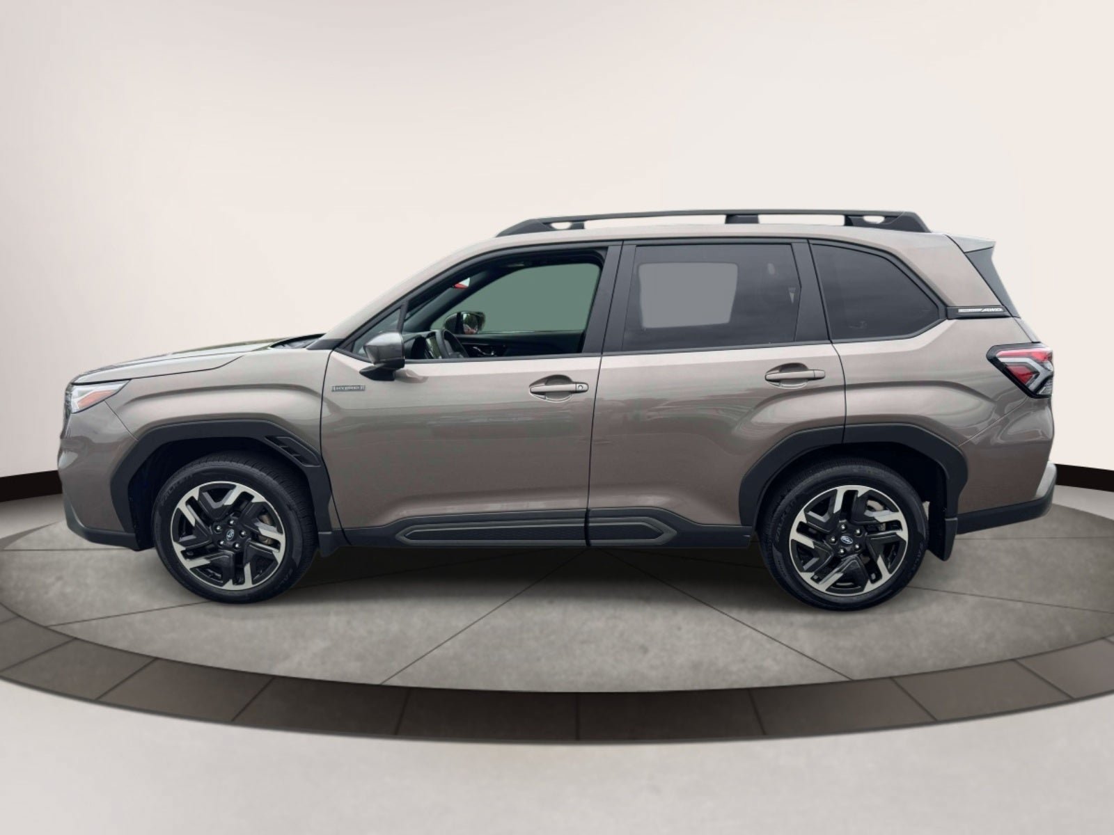 Certified 2025 Subaru Forester Limited AWD/4WD image 5