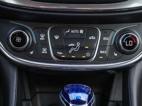 Used 2016 Chevrolet Volt Premier w/ Driver Confidence Package image 18