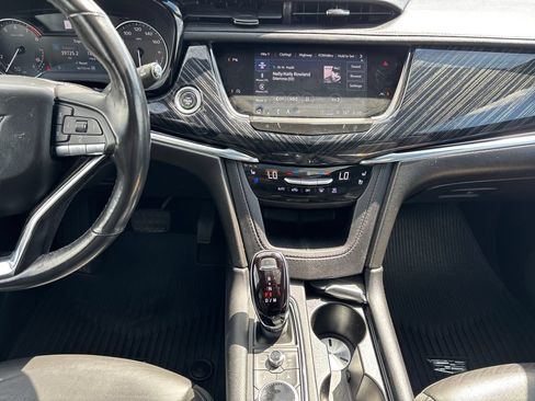 Certified 2023 Cadillac XT6 Premium Luxury AWD/4WD image 17