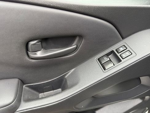 Used 2022 Nissan Frontier S RWD image 11