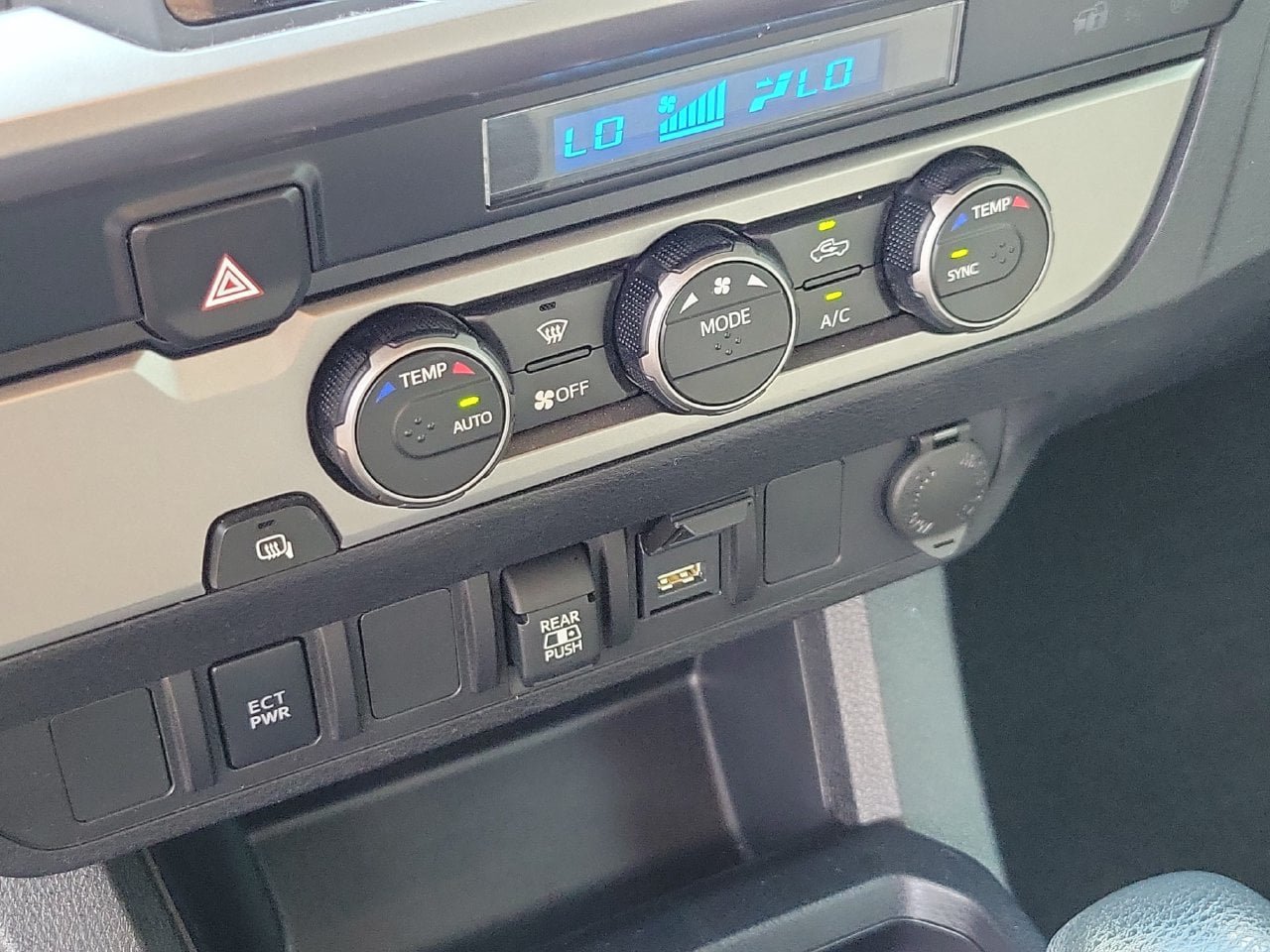 Used 2023 Toyota Tacoma SR5 RWD image 26