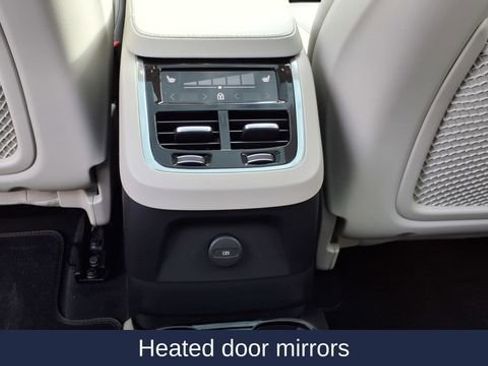 New 2025 Volvo XC90 T8 Plus image 25