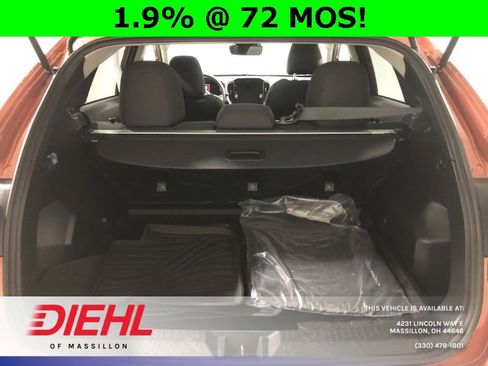 Used 2025 Subaru Crosstrek 2.0i Premium image 8