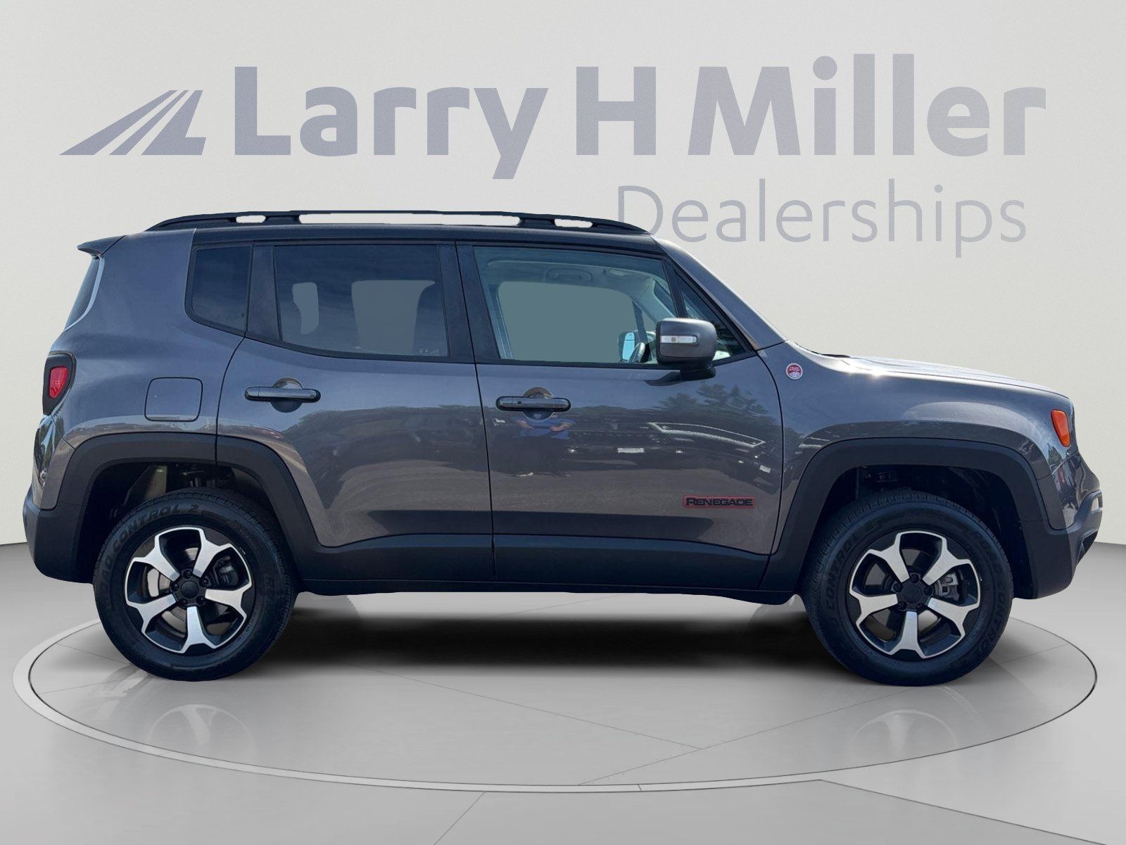 Used 2020 Jeep Renegade Trailhawk AWD/4WD image 6