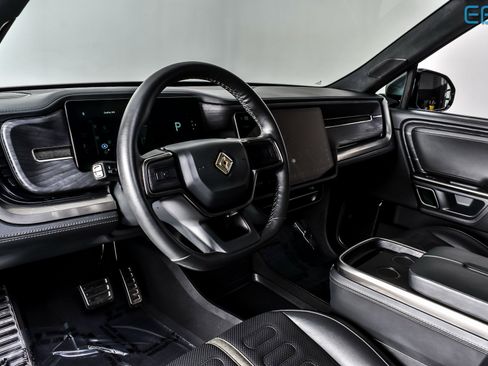 Used 2024 Rivian R1S Adventure image 14