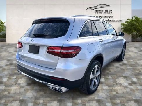 Used 2019 Mercedes-Benz GLC 300 w/ Parking Assistance Package image 6