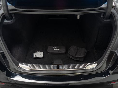Used 2024 Mercedes-Benz S 580 4MATIC Sedan image 19